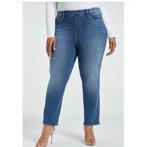 Good American Power Stretch pull on straight leg jeans.